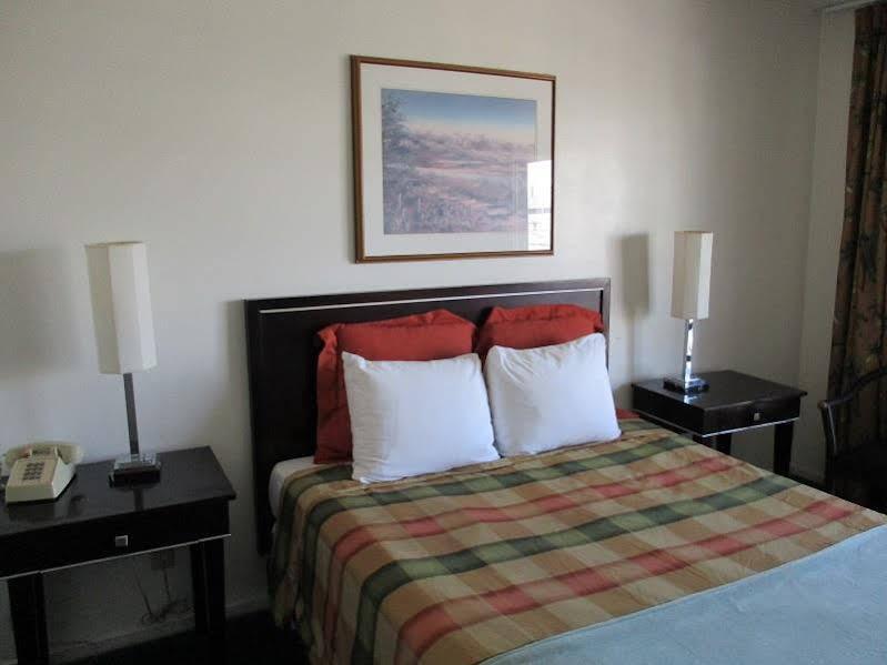 Lax Suites El Segundo Eksteriør bilde
